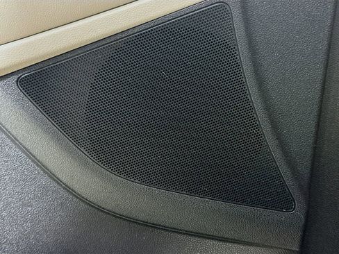 Used 2018 Kia Sorento FWD image 22