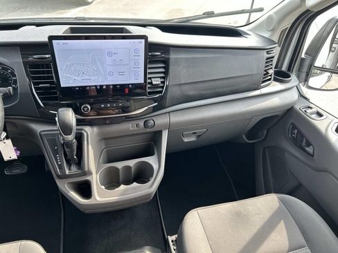 Used 2024 Ford Transit 350 XLT RWD image 25