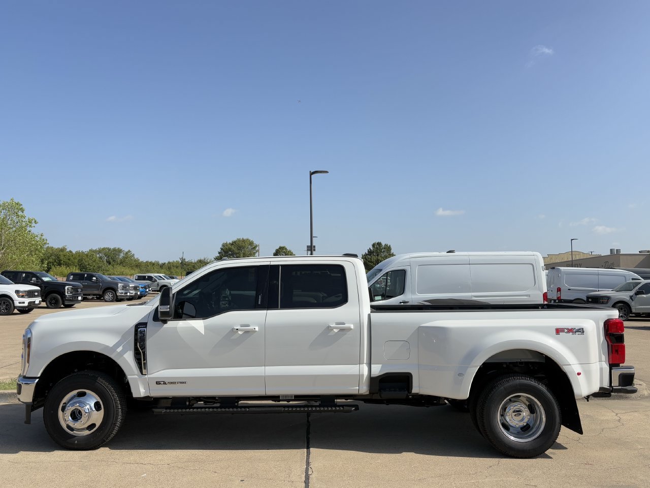 New 2026 Ford F350 Lariat w/ Lariat Premium Package AWD/4WD image 3