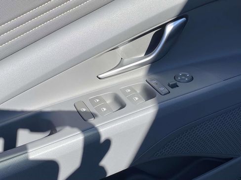 New 2026 Hyundai Elantra SEL Sport Premium FWD image 15