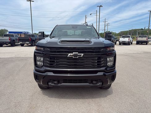 New 2026 Chevrolet Silverado 2500 Custom w/ Custom Blackout Package AWD/4WD image 7