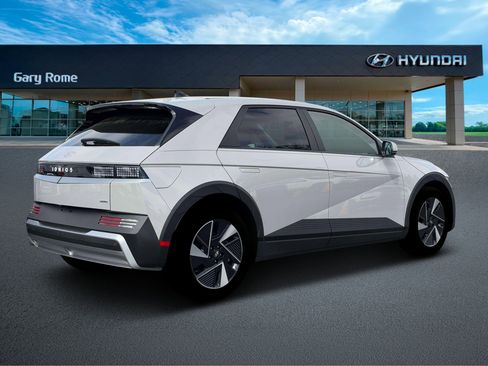 New 2026 Hyundai Ioniq 5 SE AWD/4WD image 8