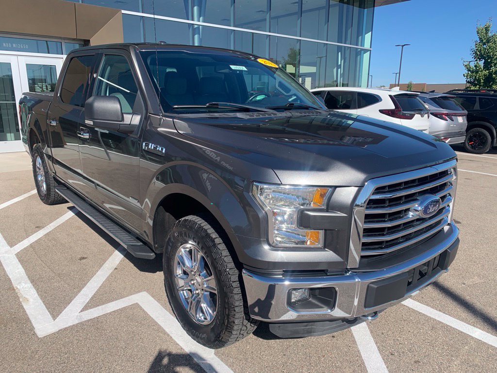 Used 2015 Ford F150 XLT w/ Equipment Group 301A Mid AWD/4WD image 10
