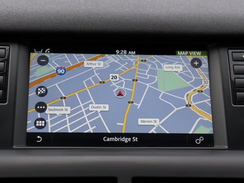 Used 2019 Land Rover Discovery Sport HSE image 32