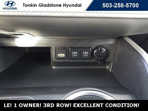 Used 2021 Toyota Highlander LE image 18