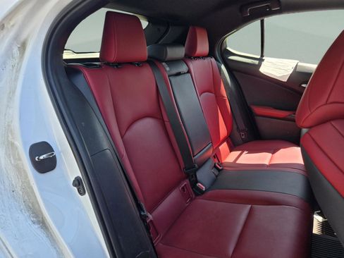 Used 2022 Lexus UX 200 F Sport w/ Accessory Package (Z2) FWD image 17