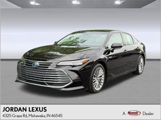 Used 2019 Toyota Avalon Limited w/ Advanced Safety Package FWD video 1