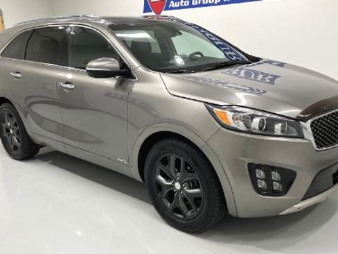 Used 2016 Kia Sorento SX w/ SXL Technology Package AWD/4WD image 3