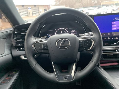 Certified 2025 Lexus RX 500h F Sport image 18