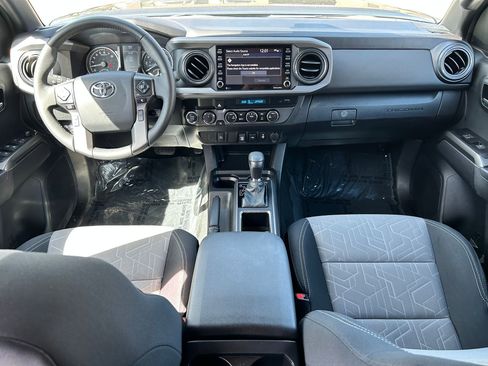 Used 2023 Toyota Tacoma TRD Off-Road image 21