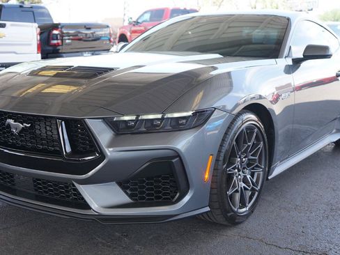 Used 2025 Ford Mustang GT Premium w/ GT Performance Package RWD image 7
