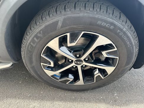 Used 2023 Kia Sportage EX AWD/4WD image 12