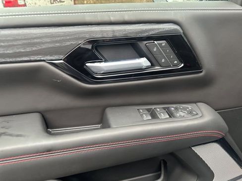 New 2025 GMC Yukon AT4 Ultimate image 14