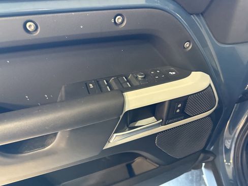 Used 2020 Land Rover Defender 110 HSE image 15