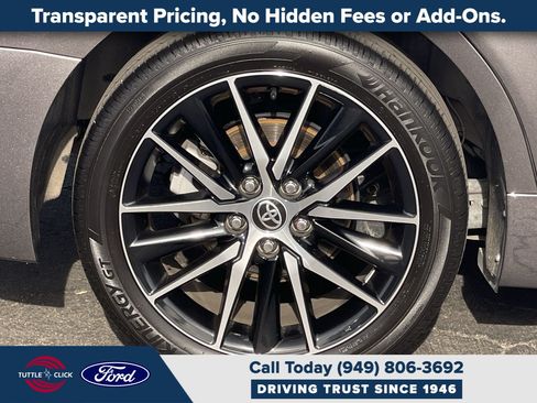 Used 2022 Toyota Camry SE w/ Carpet Mat Package (TMS) FWD image 17