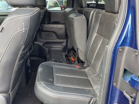 Used 2017 Nissan Titan PRO-4X w/ Pro-4x Convenience Package image 13