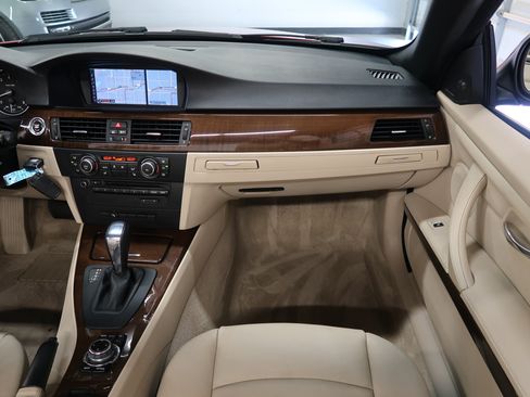 Used 2013 BMW 335i Convertible RWD image 15