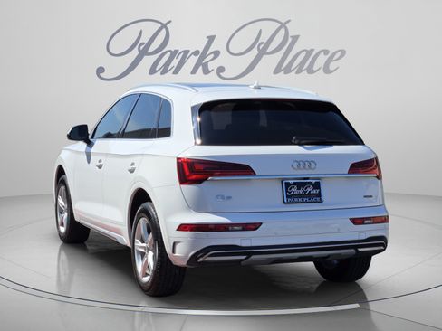 Used 2023 Audi Q5 2.0T Premium w/ Convenience Package AWD/4WD image 3