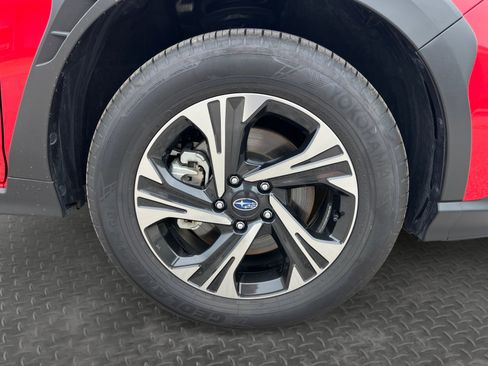 Certified 2025 Subaru Crosstrek 2.5i Premium AWD/4WD image 14