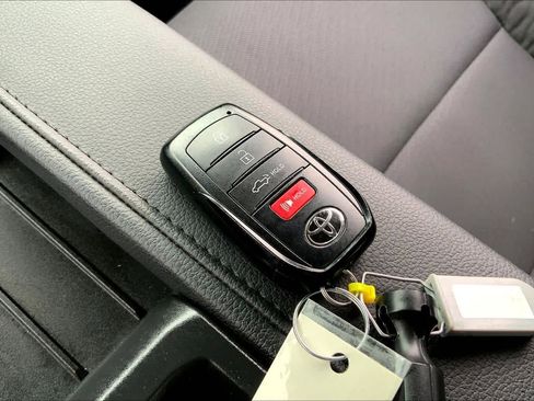 Used 2026 Toyota Tundra SR5 image 14