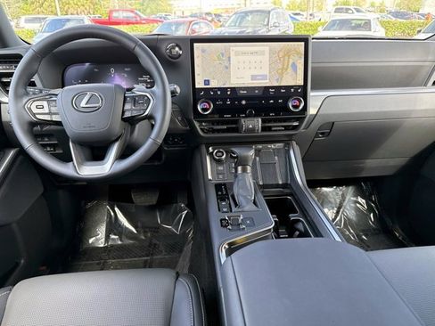 Used 2026 Lexus GX 550 w/ Cold Area Package image 17