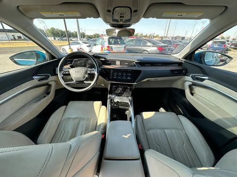Used 2019 Audi e-tron Prestige AWD/4WD image 11