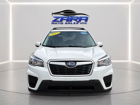 Used 2019 Subaru Forester Premium AWD/4WD image 2