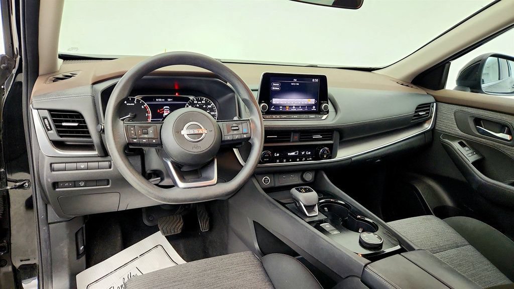 Used 2023 Nissan Rogue SV AWD/4WD image 12