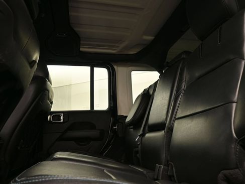 Used 2022 Jeep Wrangler Unlimited Rubicon 4xe w/ Safety Group AWD/4WD image 14