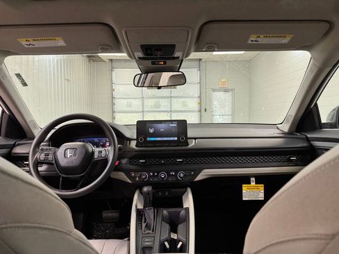 New 2025 Honda Accord SE image 17