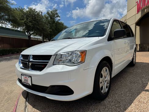 Used 2014 Dodge Grand Caravan SE w/ Quick Order Package 29E SE FWD image 5