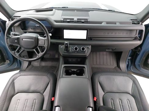 Used 2021 Land Rover Defender 110 X-Dynamic HSE image 11
