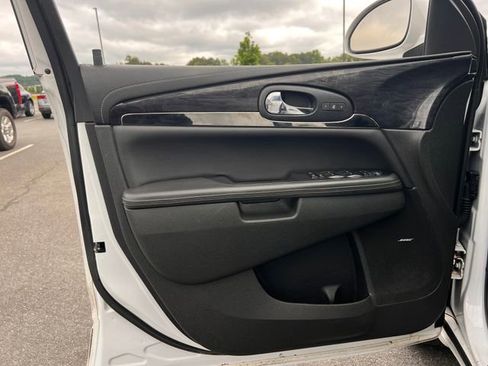 Used 2017 Buick Enclave Premium FWD image 10