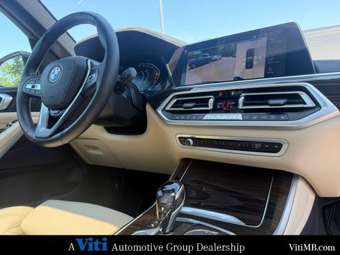 Used 2021 BMW X5 xDrive40i w/ Premium Package 2 AWD/4WD image 32