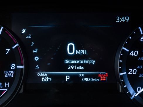 Used 2024 Toyota Highlander LE AWD/4WD image 18