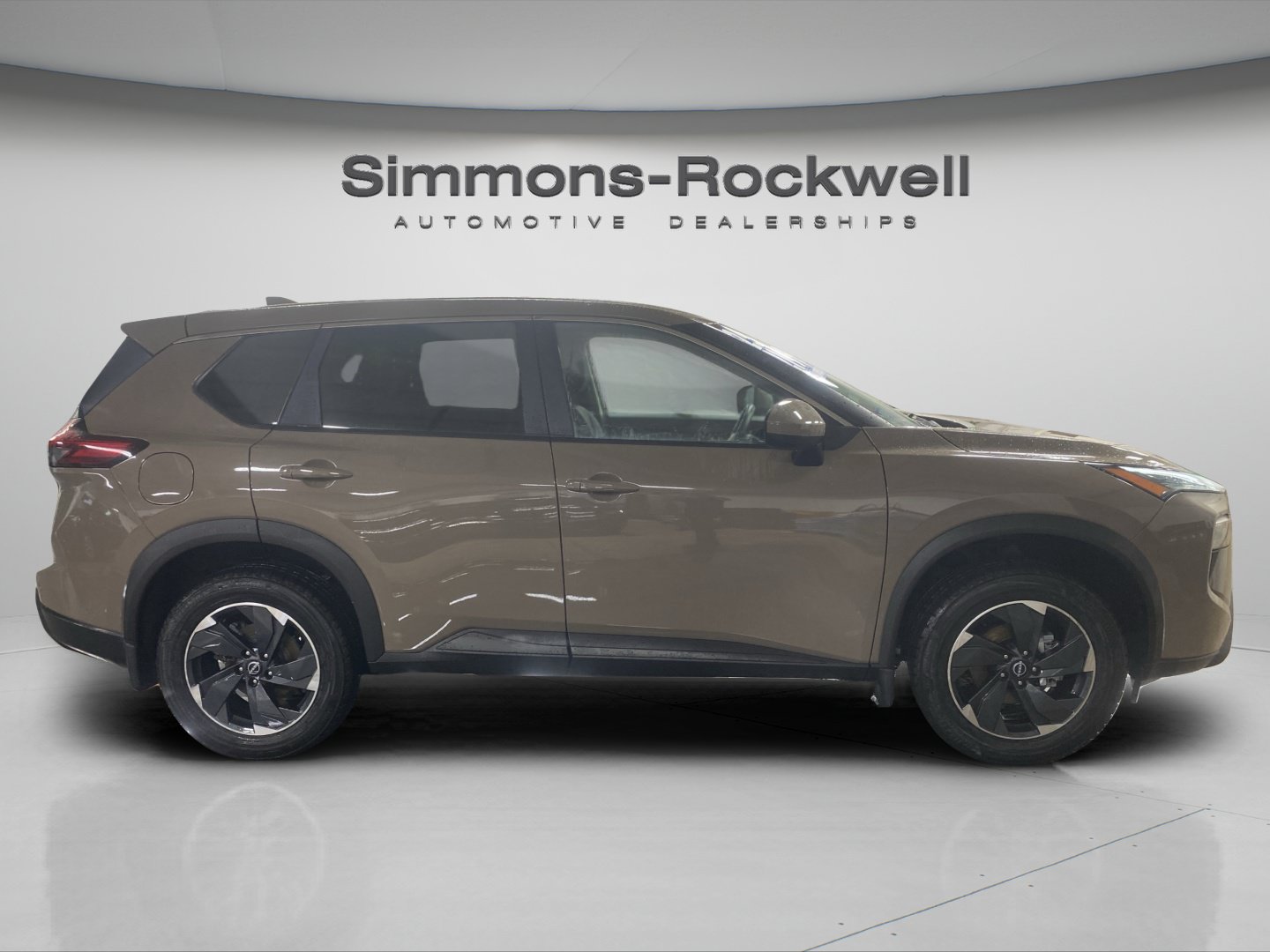 Used 2025 Nissan Rogue SV AWD/4WD image 6