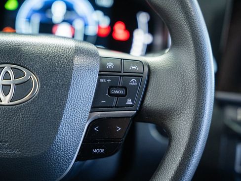 Used 2025 Toyota Camry LE image 26