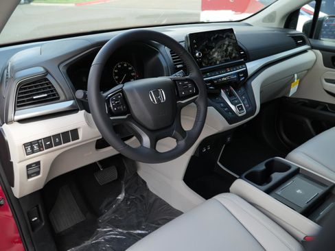 Used 2026 Honda Odyssey EX-L image 15