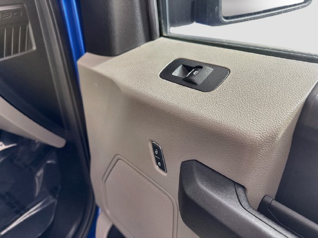 Used 2017 Ford F150 XL w/ Equipment Group 101A Mid AWD/4WD image 29