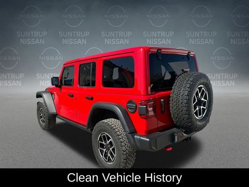 Used 2025 Jeep Wrangler Unlimited Rubicon image 4