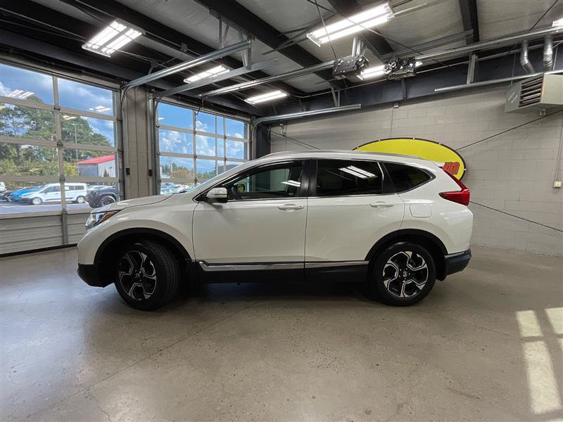 Used 2017 Honda CR-V Touring image 2