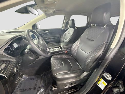 Used 2024 Ford Edge Titanium w/ Equipment Group 301A AWD/4WD image 23