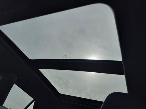 Used 2023 Ford Explorer XLT w/ Equipment Group 202A image 26