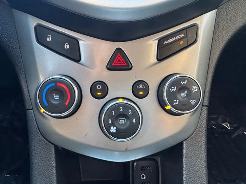 Used 2019 Chevrolet Sonic LT w/ Convenience Package image 30