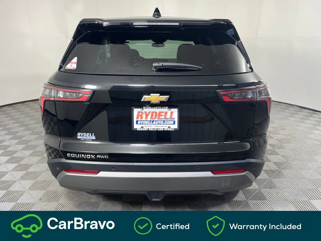 Used 2026 Chevrolet Equinox LT AWD/4WD image 8
