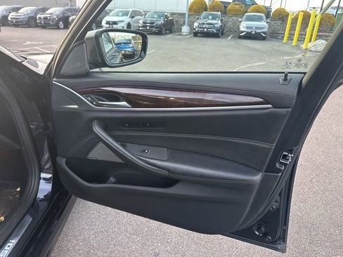 Used 2019 BMW M550i xDrive image 19