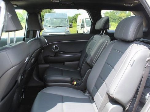 Used 2026 Hyundai Palisade Calligraphy image 13