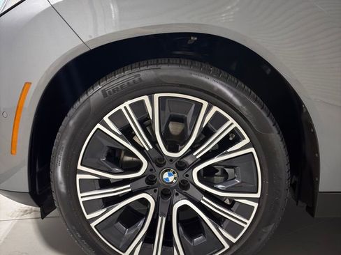 Used 2025 BMW X3 xDrive30i AWD/4WD image 3