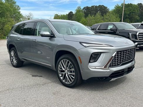New 2026 Buick Enclave Avenir w/ Super Cruise Package FWD image 4