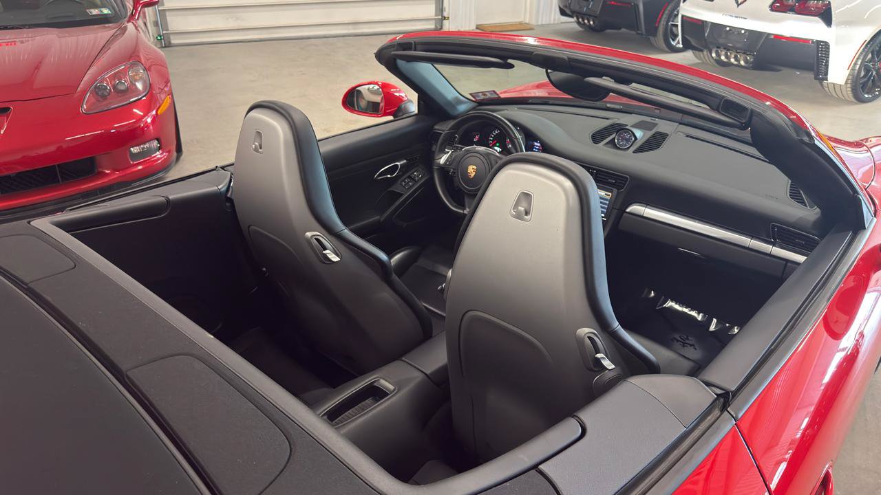 Used 2014 Porsche 911 Carrera 4S AWD/4WD image 31